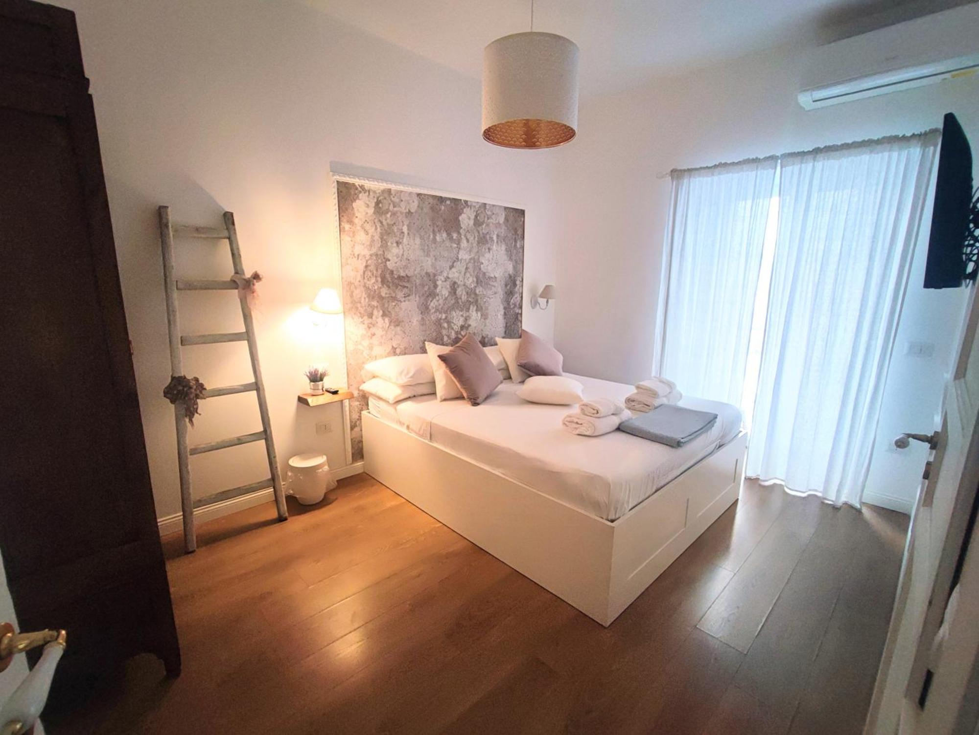 נאפולי Annamaria Rooms חדר תמונה